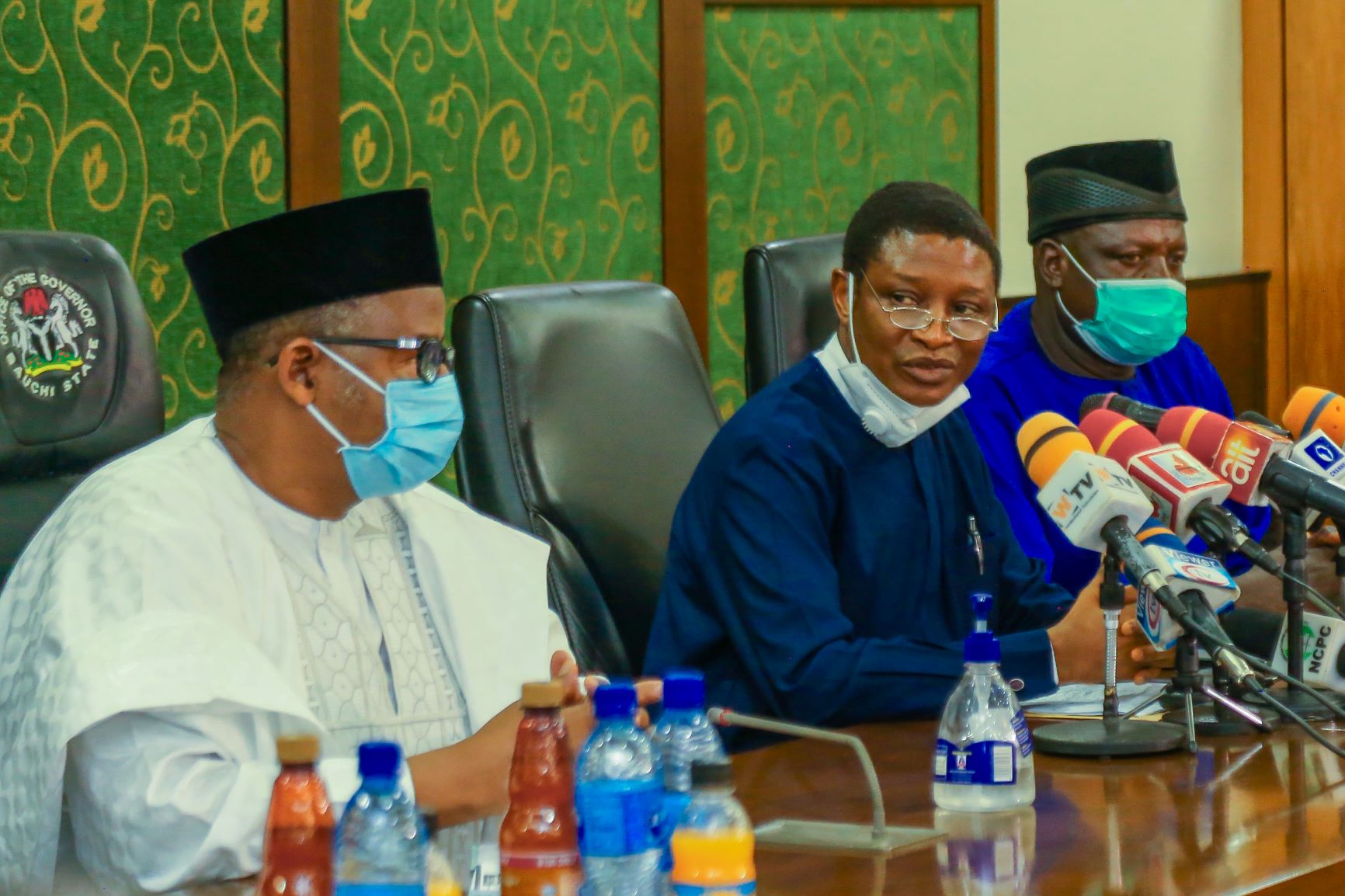 1-SENSITIZATION-VISIT-TO-GOVERNOR-OF-BAUCHI-James-Bamidele-4384