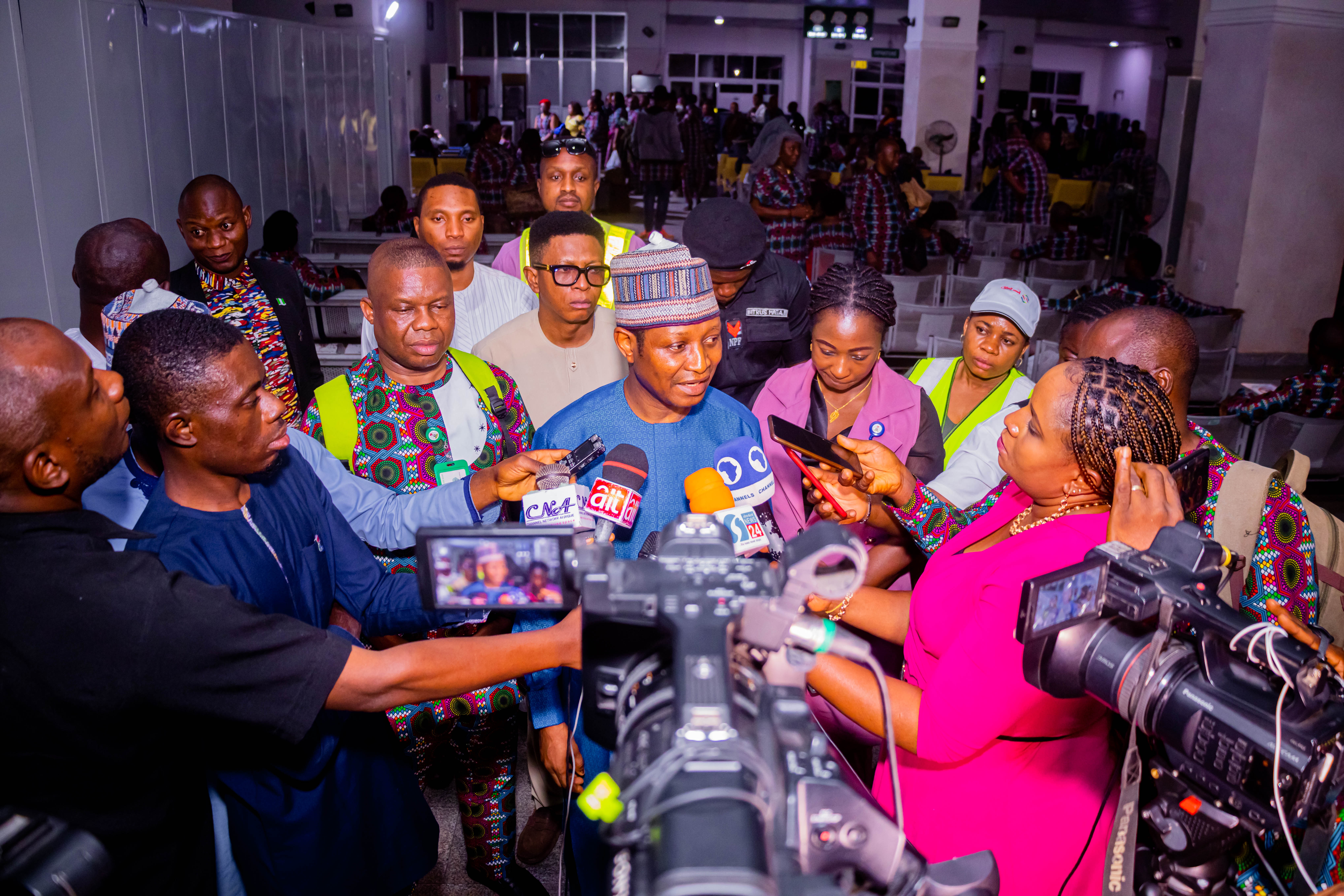 AIRLIFT-OF-DELTA-STATE-INTENDING-PILGRIMS-IN-ABUJA--James-Bamidele-ELPL2387